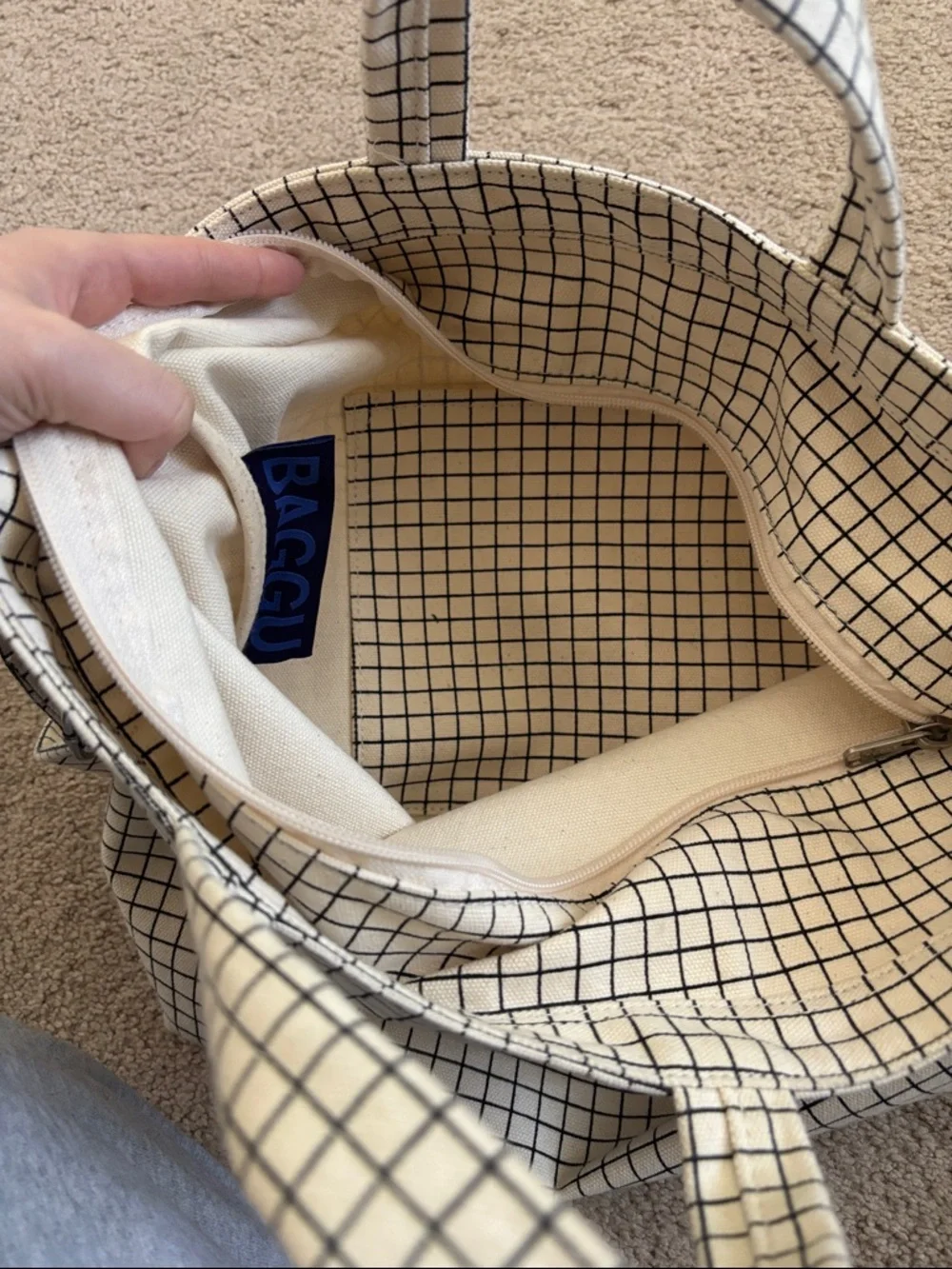 BAGGU White Canvas Grid Tote with Black Check - Picture 7 of 9